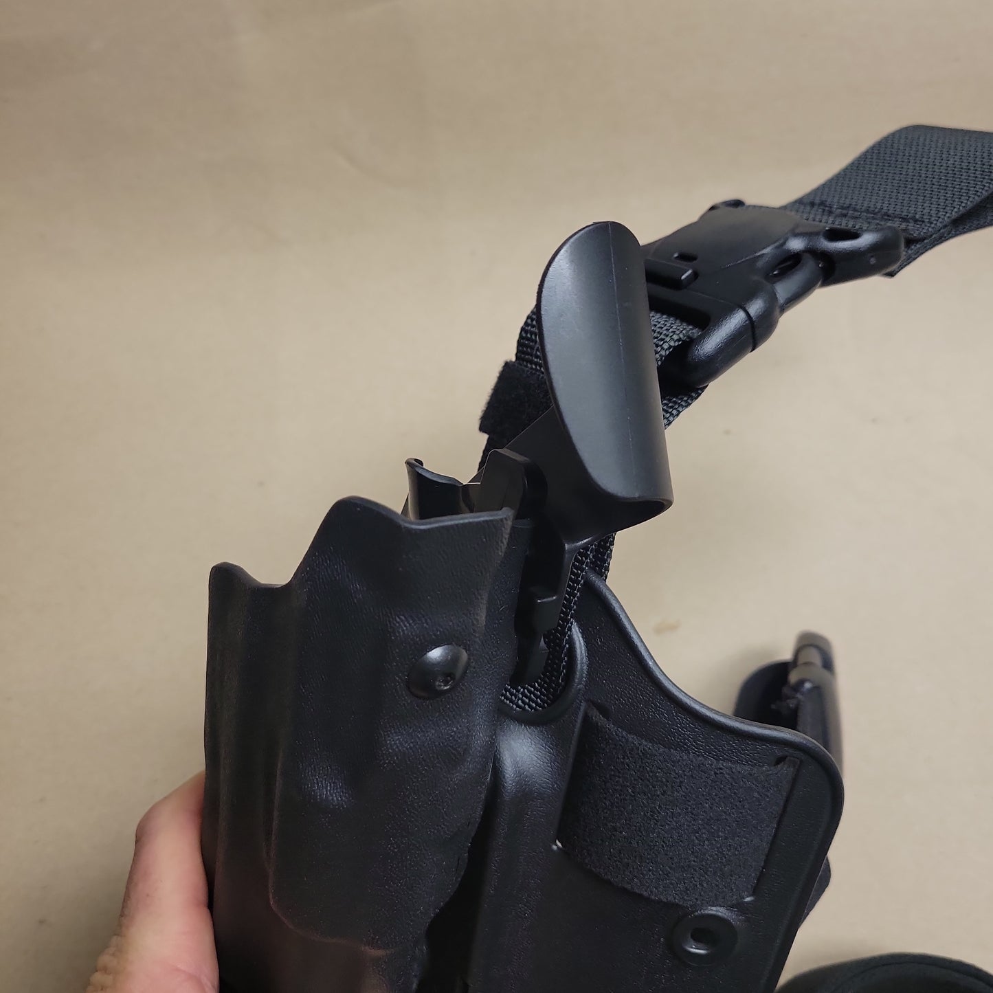 Safariland Holster Tactical STX RH for Glock 19/45 Gen3-5/G23 Gen3-4 w/TLR1 6355-28325-131