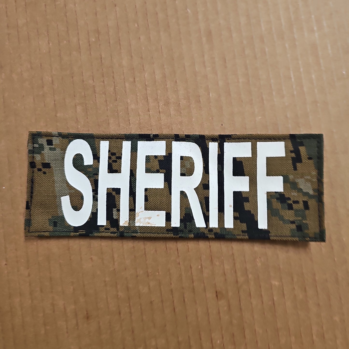ID PATCHES: WHITE SHERIFF ON DIGITAL WOODLAND, 8.5 X 3 I-SHE2-AL4-WY3
