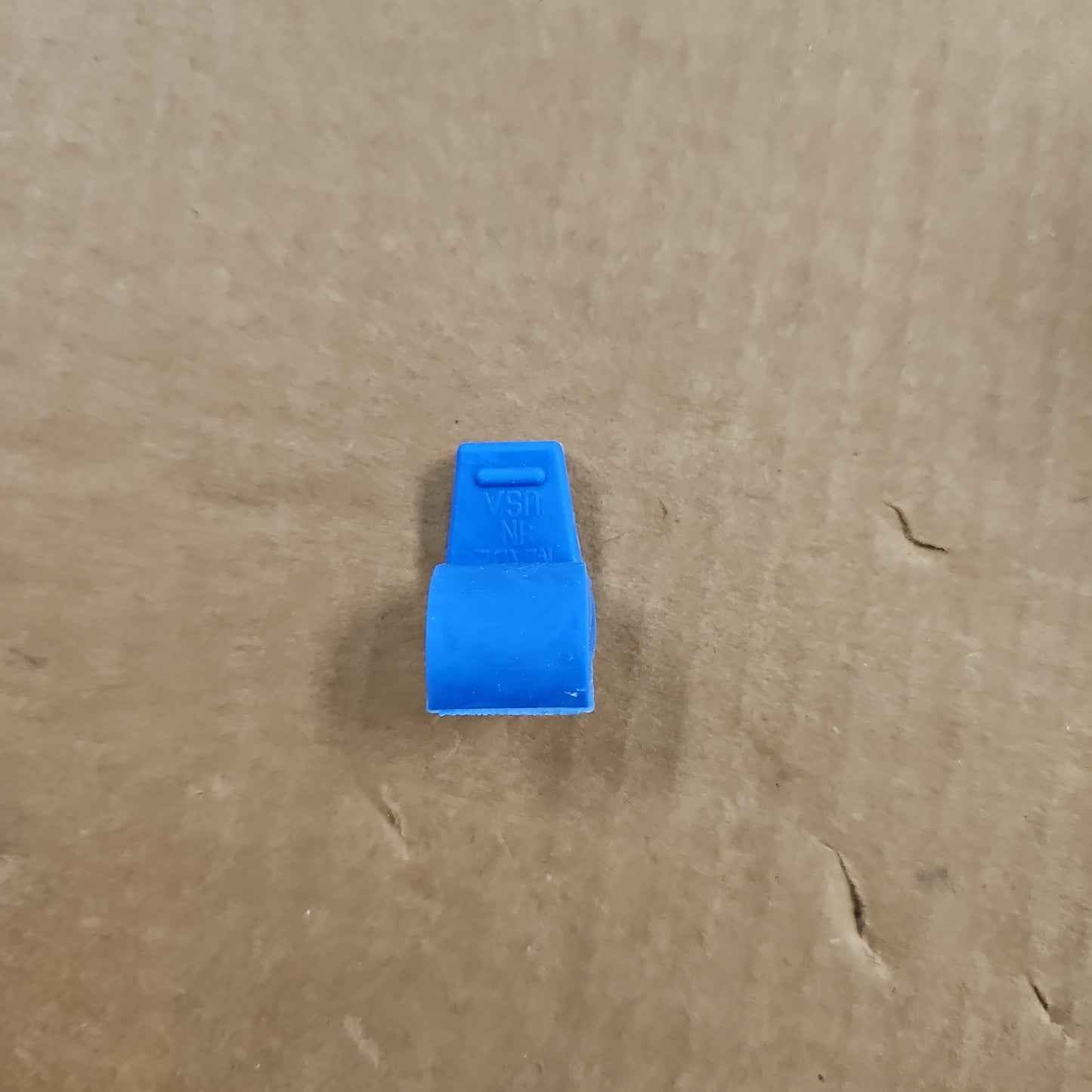 WHISTLE COVER: BLUE RUBBER P4922