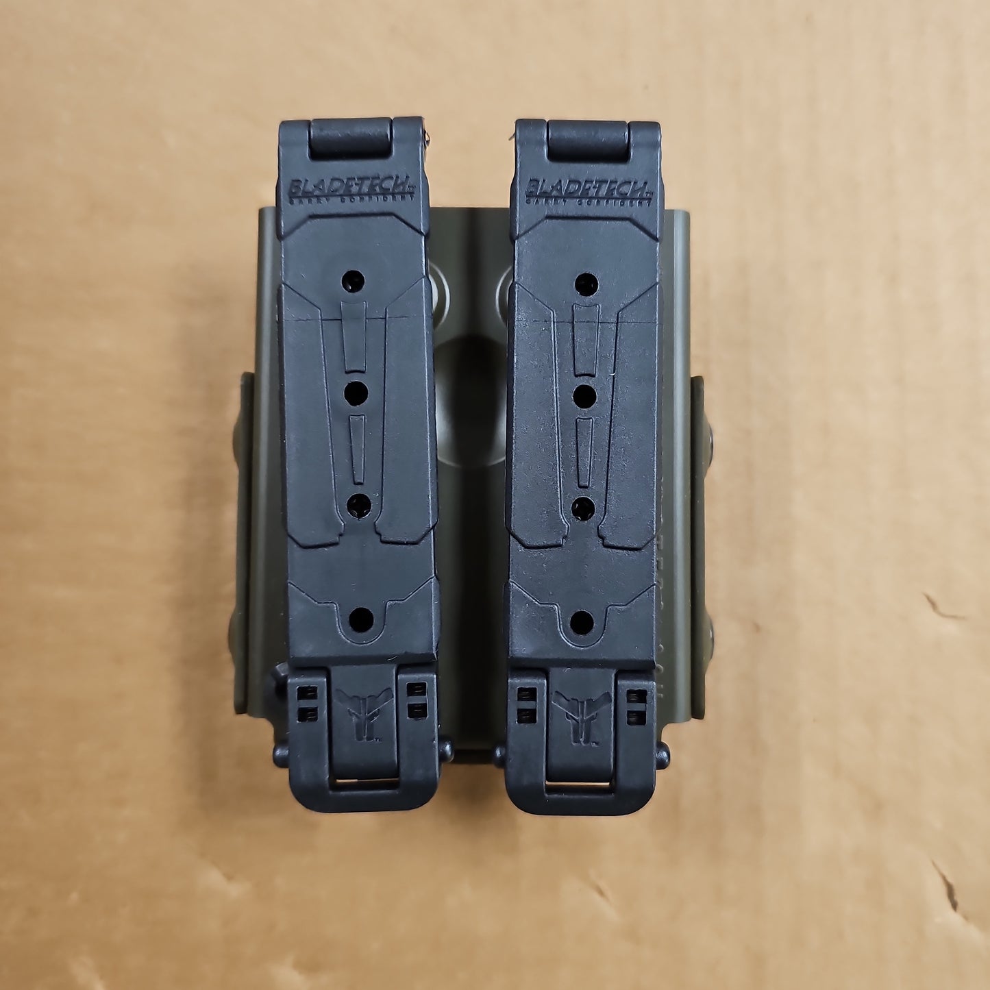 Handcuff Case: Fits Standard Cuffs, Molle Loks, OD Green Z9-4001-ODG-MLK