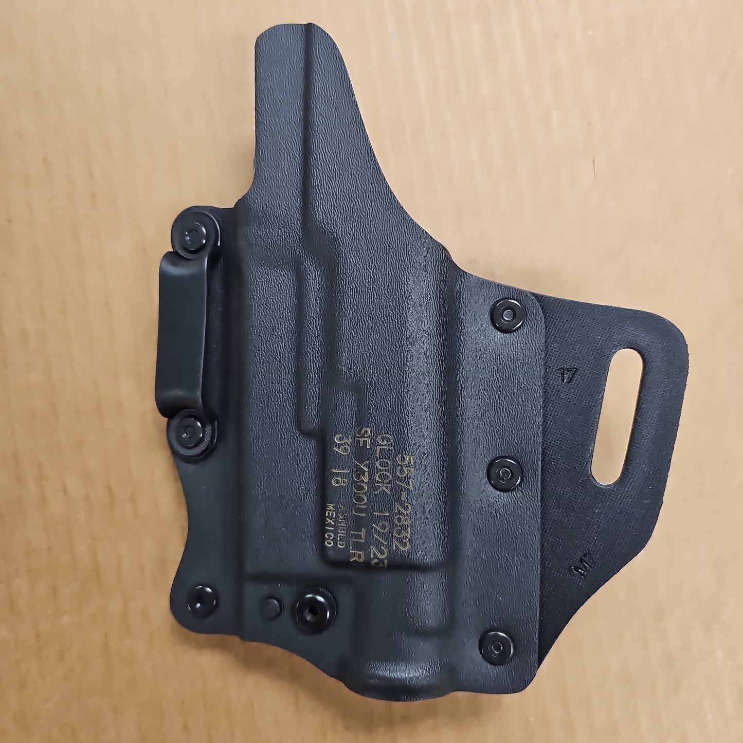 HOLSTER:#557, CONCEAL, OPEN TOP, STX RH, GL 19/23 w/ M3/TLR1 557-2832-131