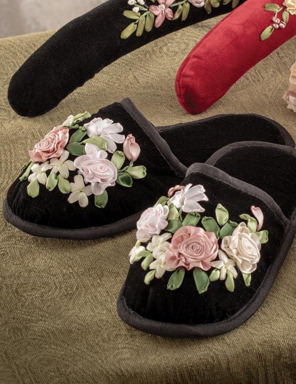 Embroidered Beauty Velvet Slippers 33086