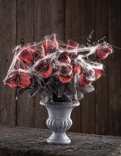 Cobweb Roses Vase 33634