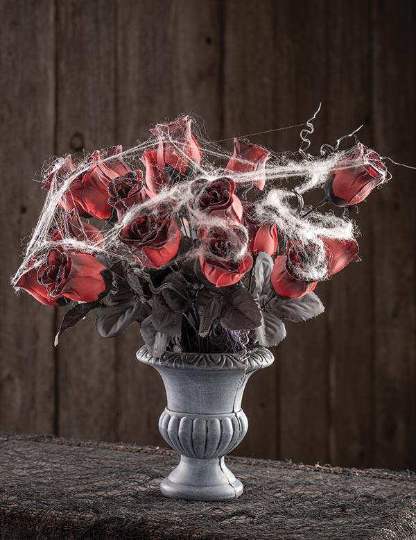 Cobweb Roses Vase 33634