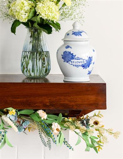 Darling Daisy Garland 34807