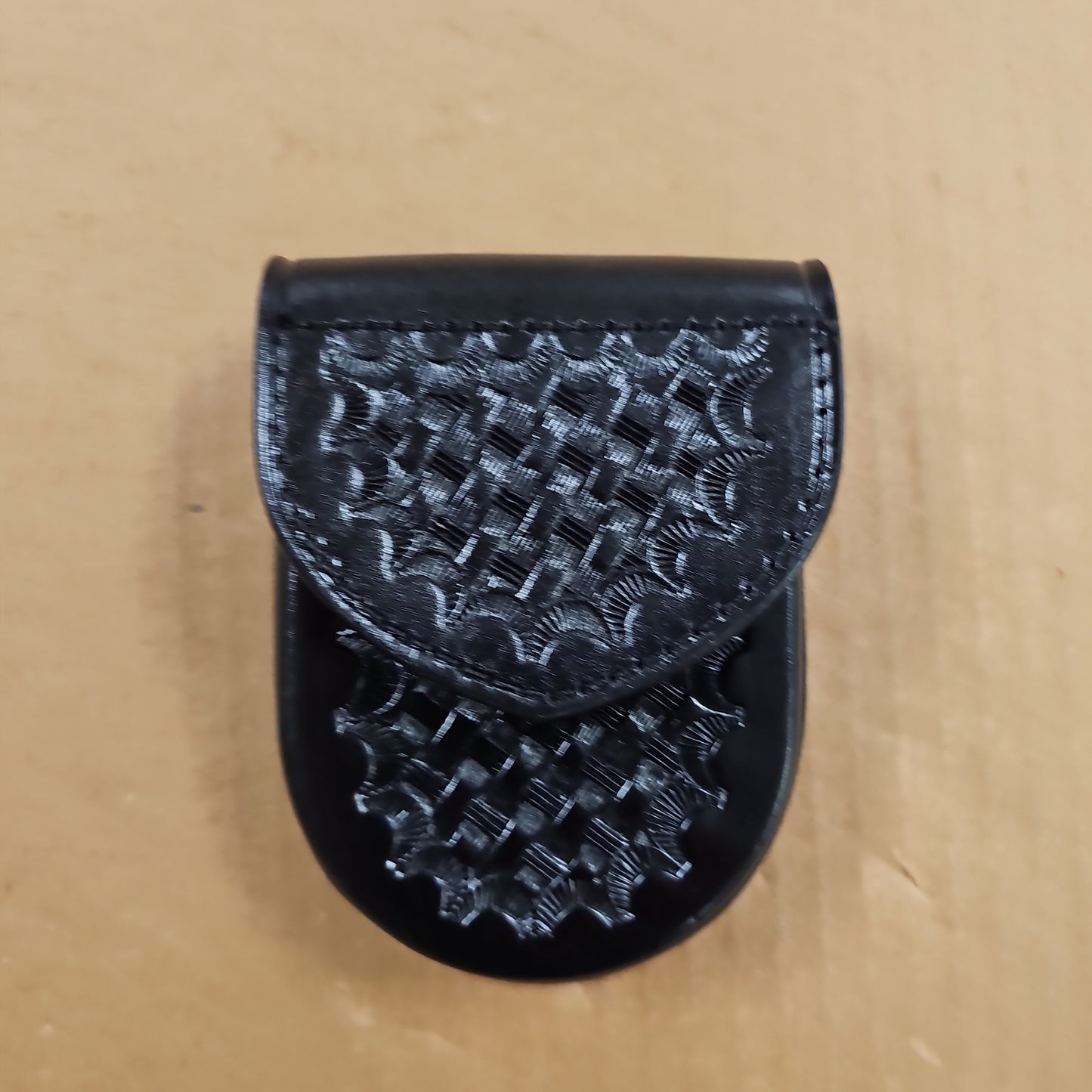 CUFF HOLDER: SINGLE, BBW, HIDDEN  SNAP, COVERED 8121H