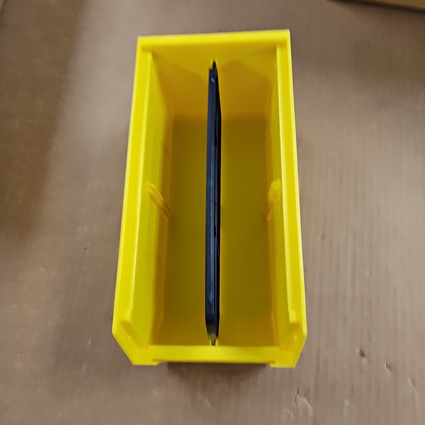 Storage Bin: Large 11d x 5.5w x 4.5h, w/divider B6115-Y