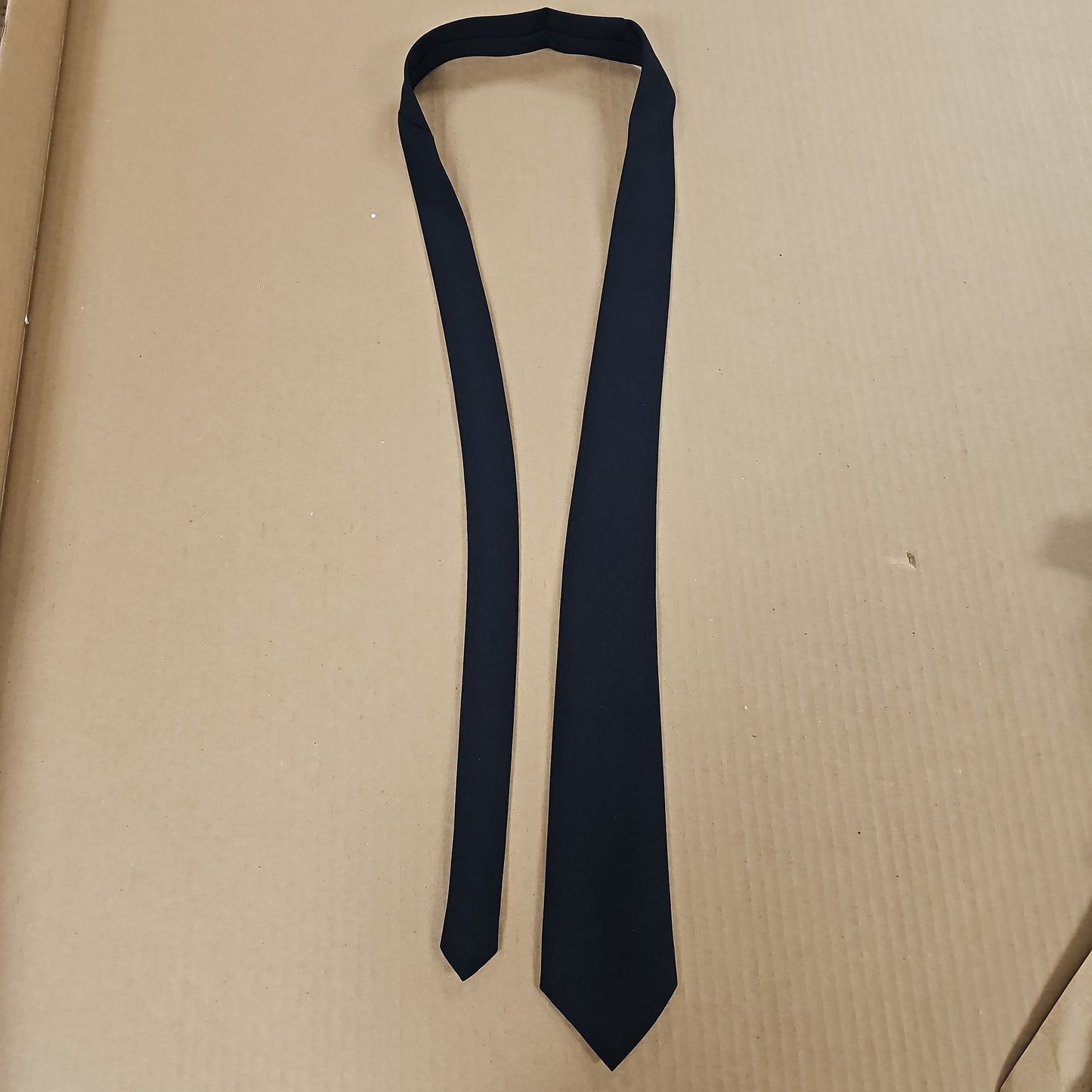 TIE: NECKTIE, DARK NAVY, REGULAR LENGTH (3.0 X 57 ), POLY 90072-061