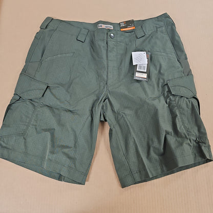 5.11 Tactical Stryke Short in TDU Green, Size W: 40 for Ultimate Comfort