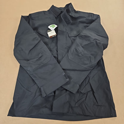 5.11 Tactical Quantum TDU Long Sleeve Shirt in Black, Size Medium 72506-019