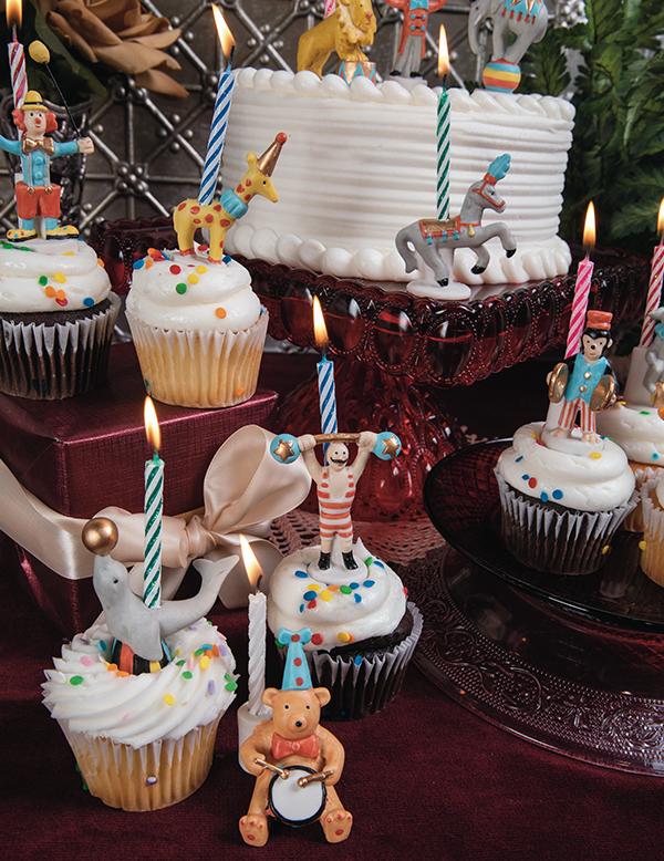 Big Top Circus Candle Holders (set Of 12) 30914