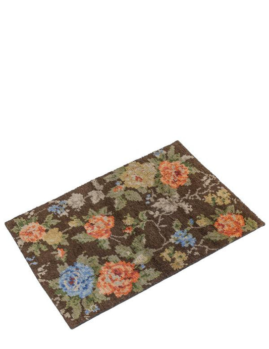 Heirloom Roses Wool Rug 31350 Victorian Trading Co