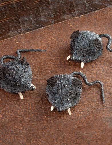 Three Blind Mice Figurines 31515 by Victorian Trading Co