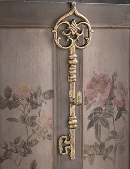 Aged Skeleton Key Wreath Hanger for Vintage Decor by VTC - Charming Accent