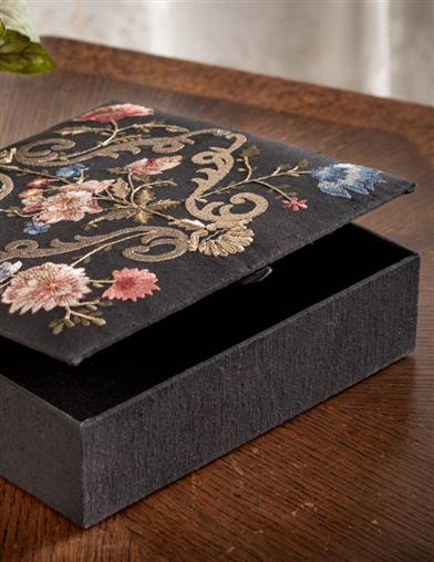 Embroidered Bouquets Jewelry Box 32413