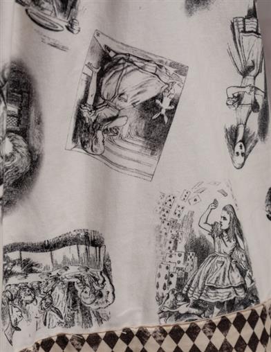 Alice In Wonderland Apron 33558