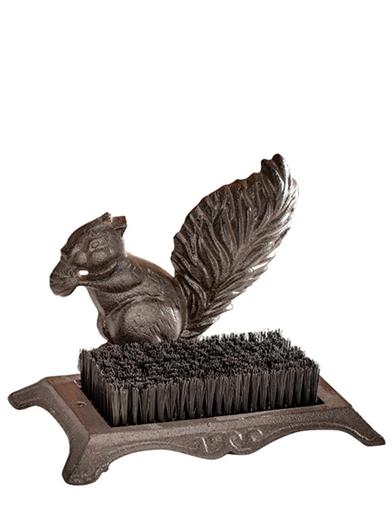Nutkin The Squirrel Boot Brush 33621