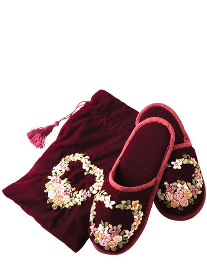Ribbon Embroidered Slippers In Velvet Pouch 33901