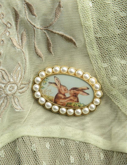 Hopeless Romantic Hare Brooch 34517